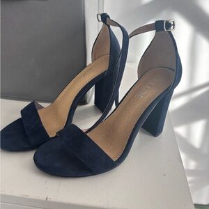 Navy blue heels